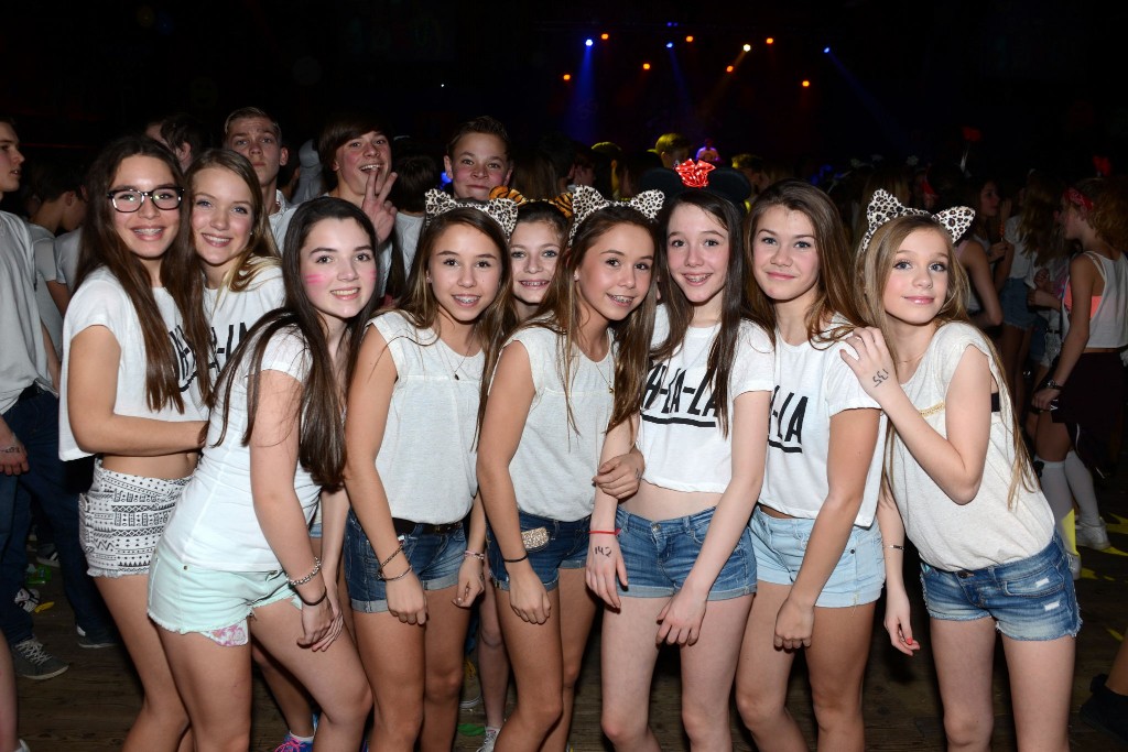 ../Images/Jeugddisco White Edition 326.jpg